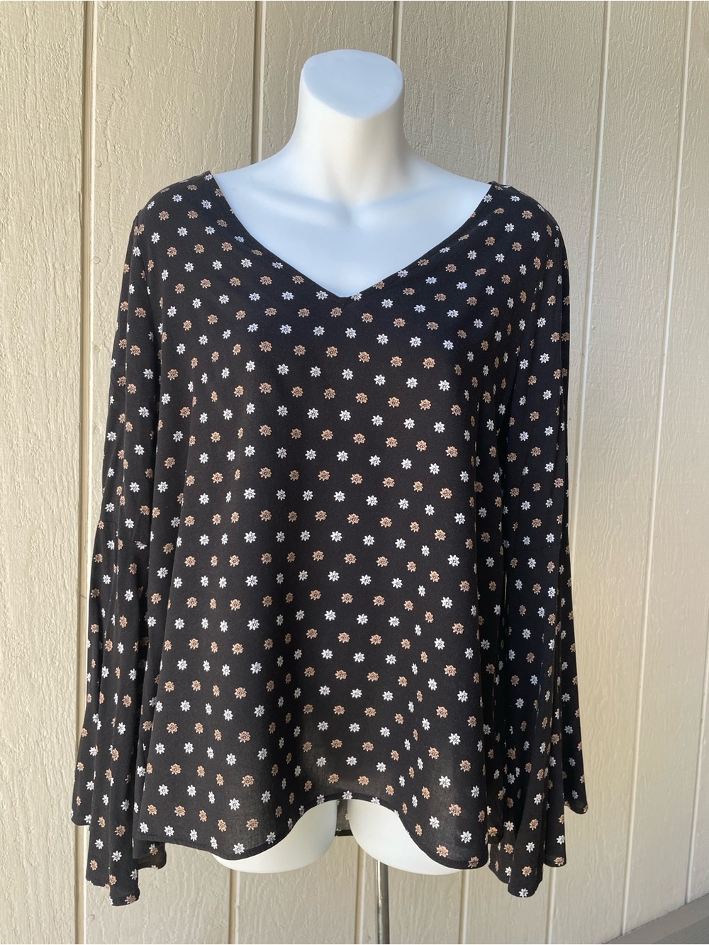 Express Black Long-Sleeve V-Neck Top with White and Light Pink Floral Dots